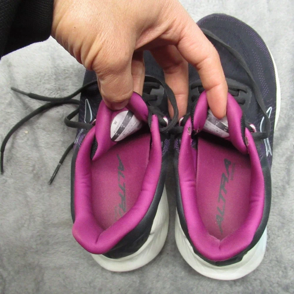 Altra couple blemish